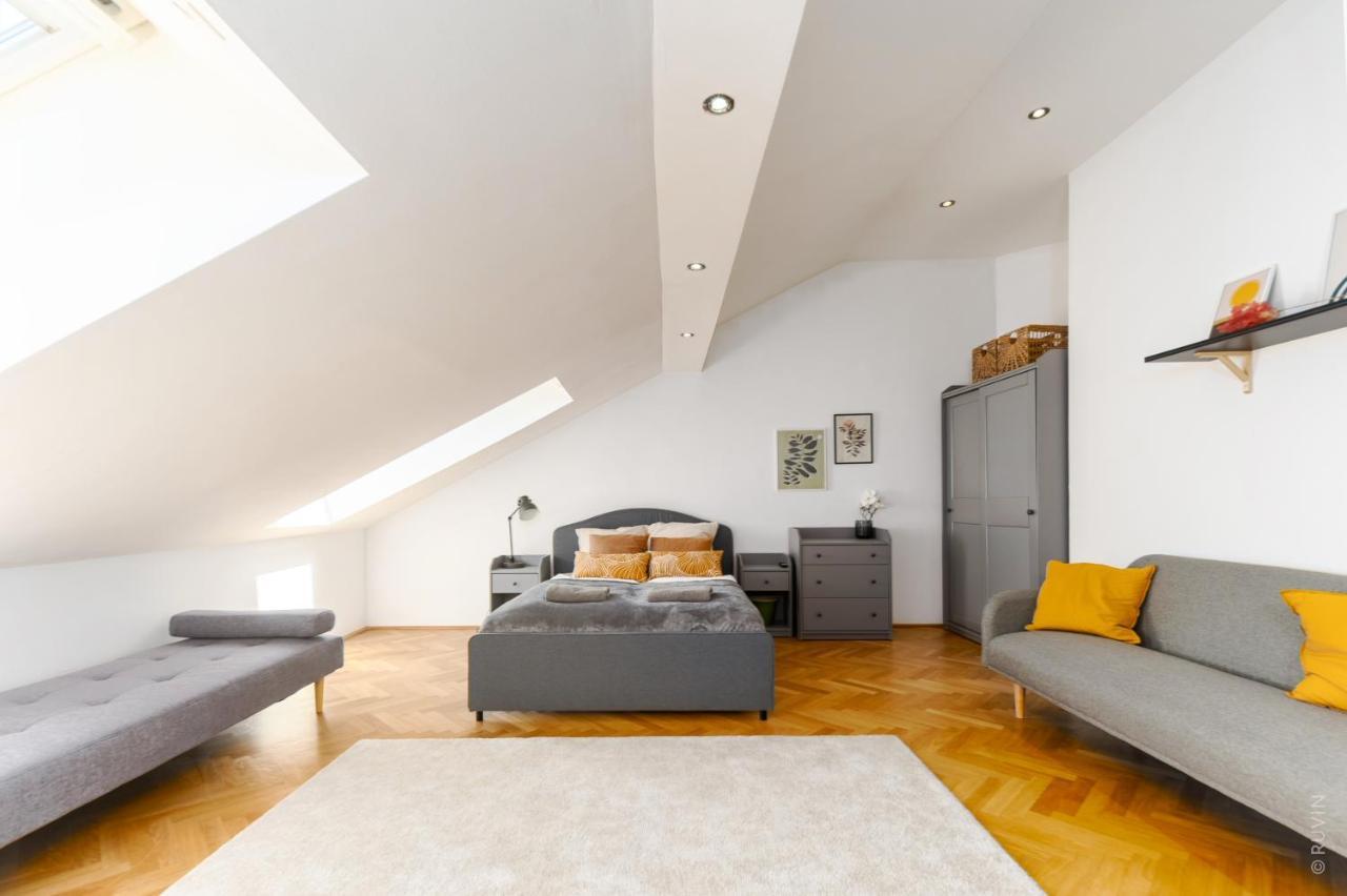 Designer Apartments, 2 Min To U1 Reumannplatz Vienna Exterior photo