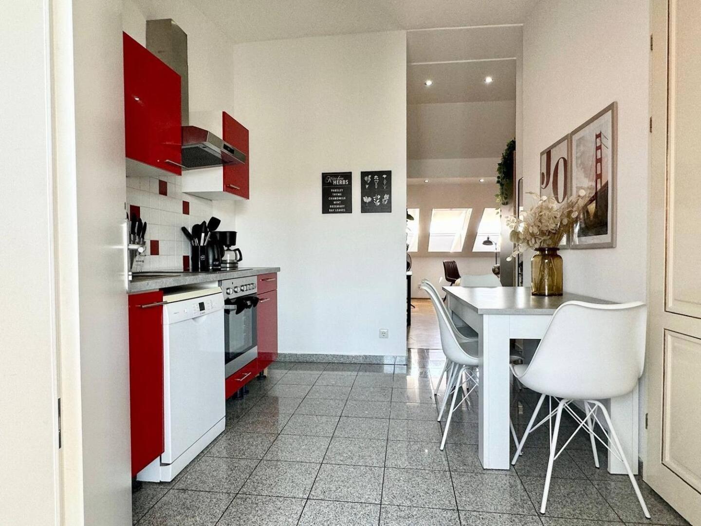 Designer Apartments, 2 Min To U1 Reumannplatz Vienna Exterior photo